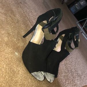 Olive Green/ Black Pattern Shoes